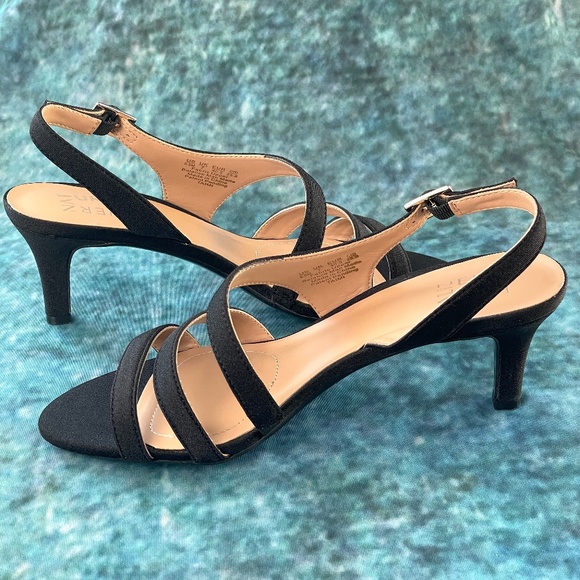 Naturalizer Taimi Strappy Mid Heel Slingback Dress Sandals Size 9 1/2M NIB - Picture 1 of 9